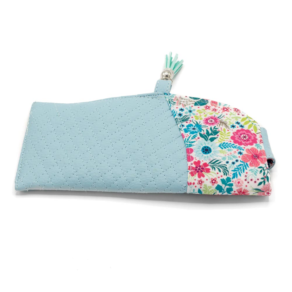 Kit Flores y Polipiel Celeste Funda multiusos hecha a mano