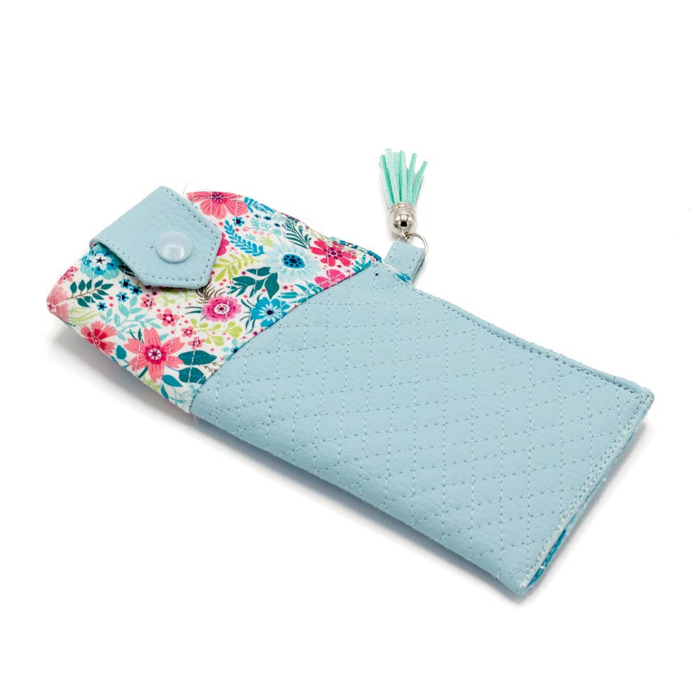 Kit Flores y Polipiel Celeste Funda multiusos hecha a mano