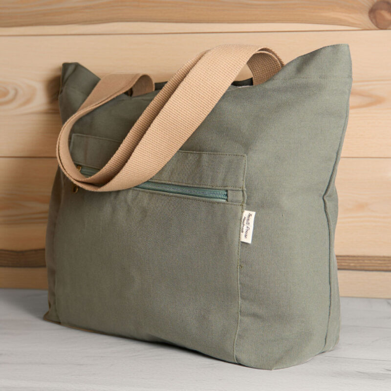 Bolso tote de tela en color kaki visto de frente